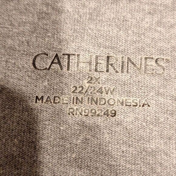 Womens Catherine's gray 3/4 sleeve stretch plus size top 2X 22/24 - Picture 3 of 4